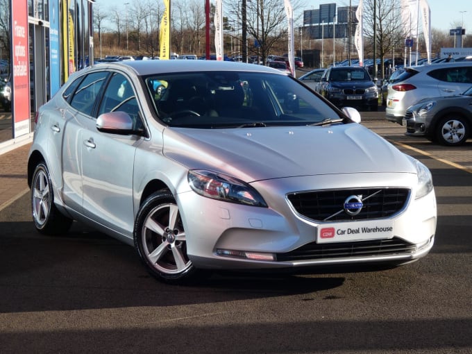 2015 Volvo V40