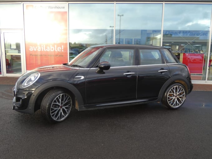 2019 Mini Hatch