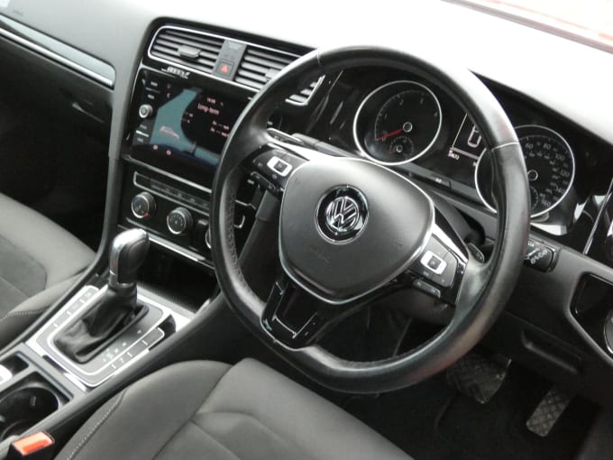 2018 Volkswagen Golf