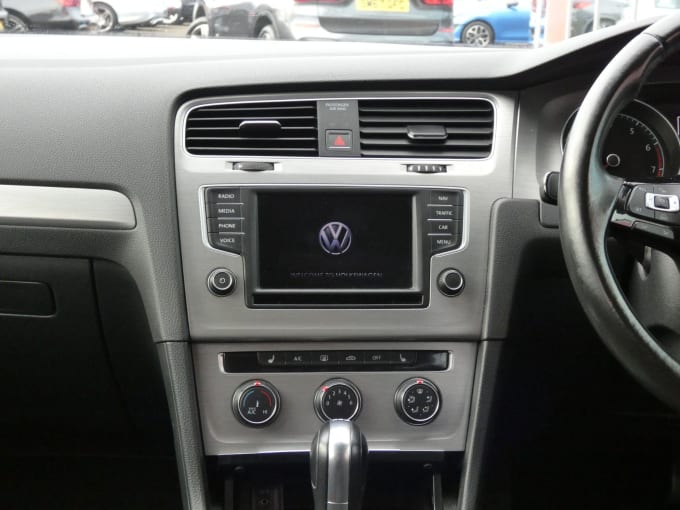 2016 Volkswagen Golf