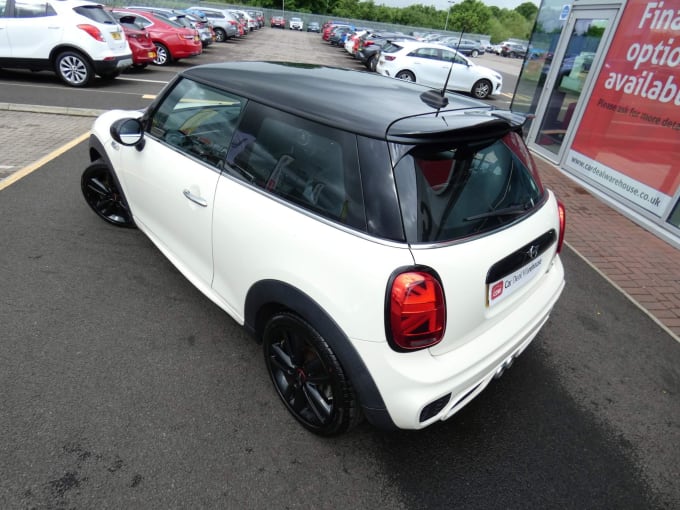 2019 Mini Hatch