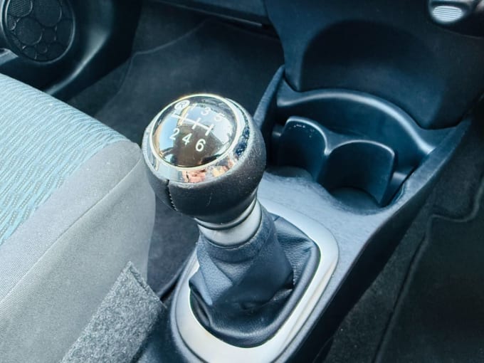 2025 Toyota Yaris