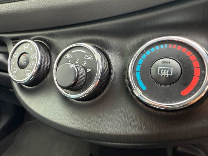 2025 Toyota Yaris