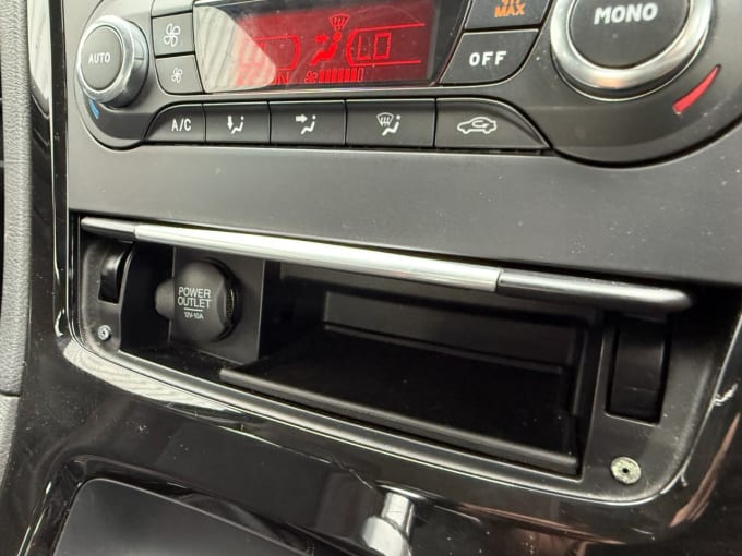 2025 Ford Mondeo