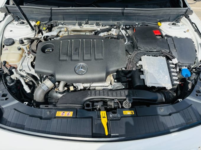 2025 Mercedes-benz Glb