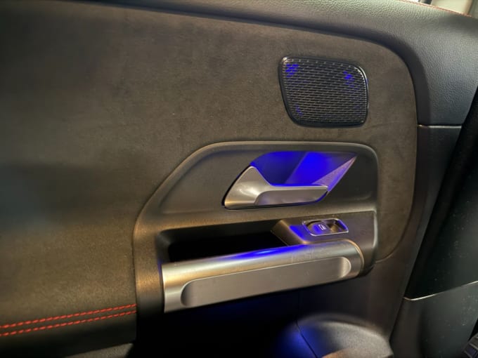 2025 Mercedes-benz Glb