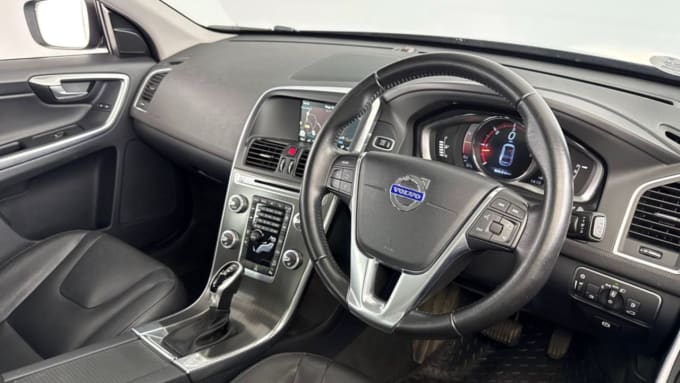 2025 Volvo Xc60