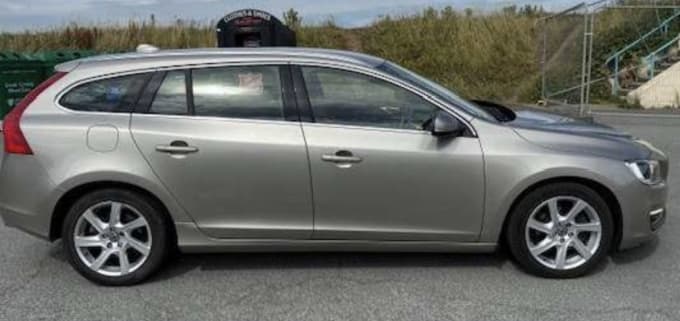 2025 Volvo V60