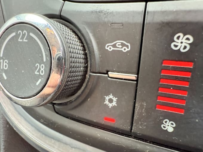 2025 Vauxhall Mokka