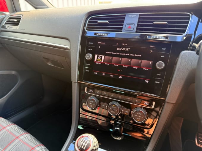 2025 Volkswagen Golf