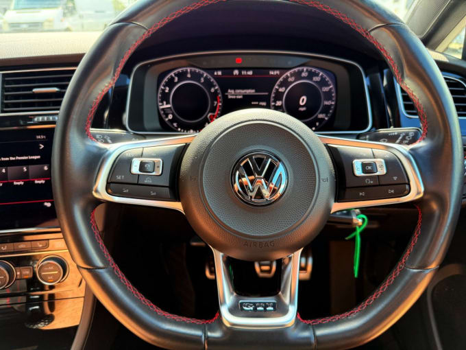 2025 Volkswagen Golf