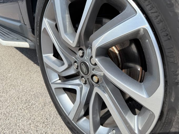 2025 Land Rover Discovery 4