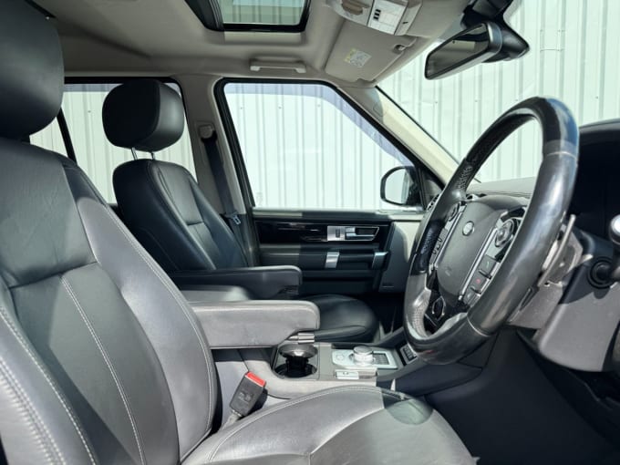 2025 Land Rover Discovery 4