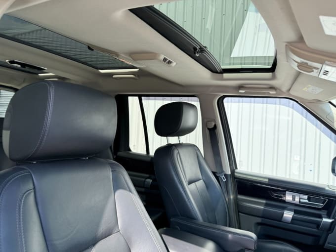 2025 Land Rover Discovery 4