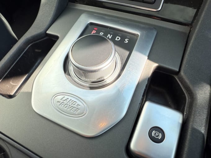 2025 Land Rover Discovery 4