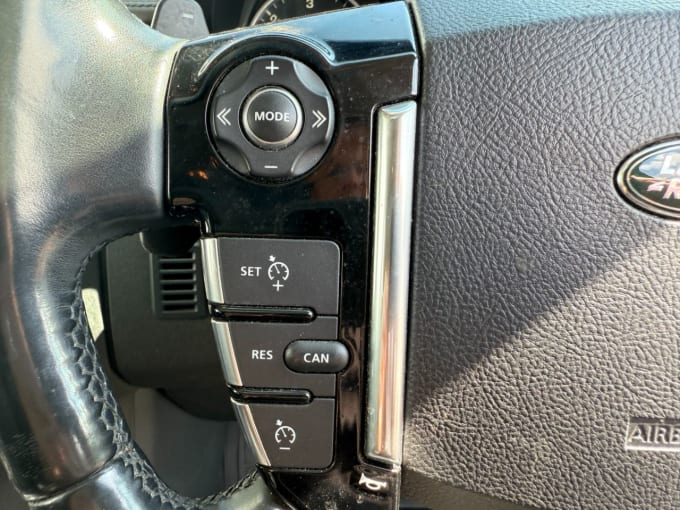 2025 Land Rover Discovery 4
