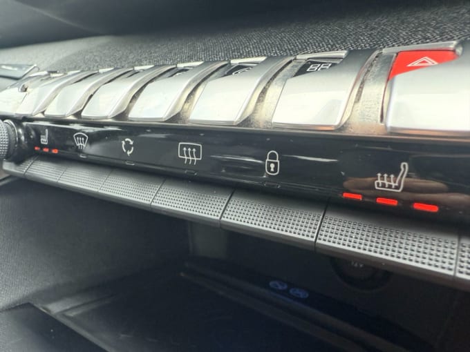 2025 Peugeot 3008
