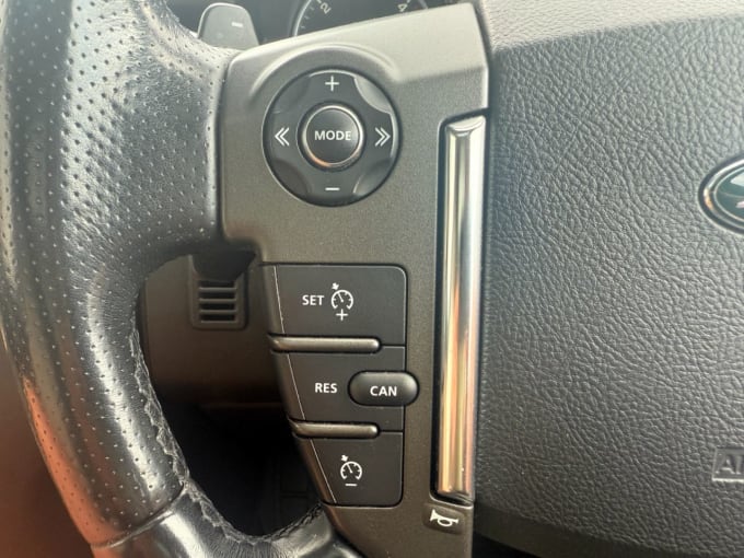 2025 Land Rover Discovery 4