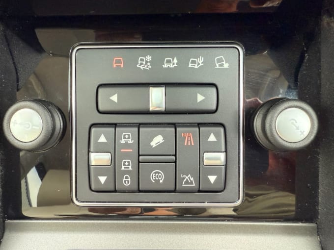 2025 Land Rover Discovery 4