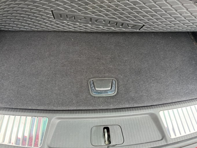 2025 Vauxhall Insignia