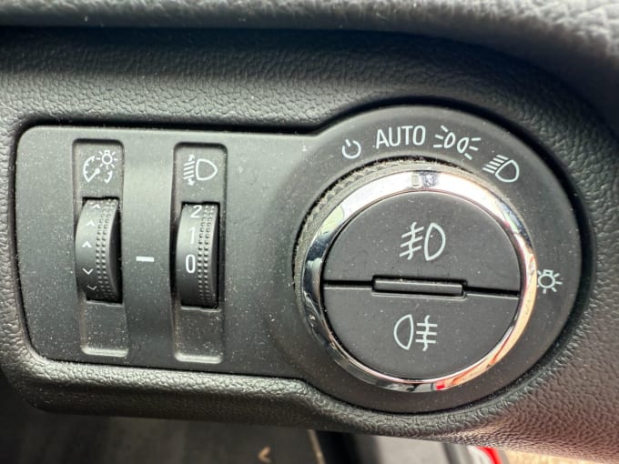 2025 Vauxhall Insignia