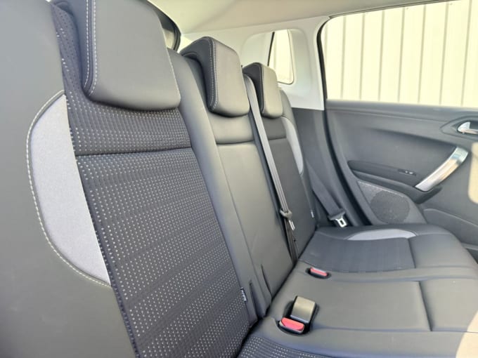 2025 Peugeot 2008