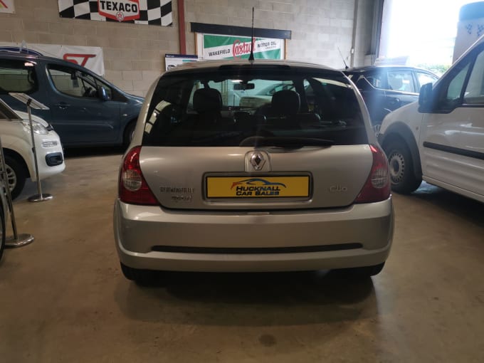 2003 Renault Clio
