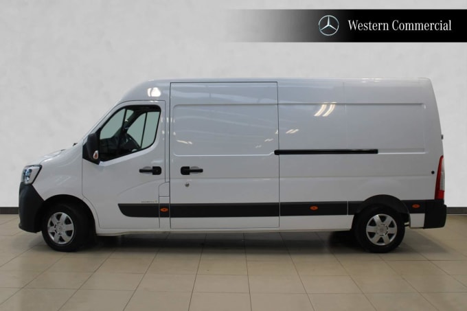 2021 Renault Master