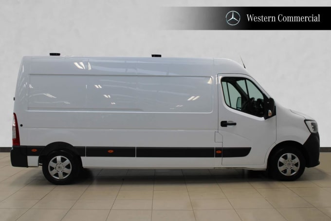 2021 Renault Master