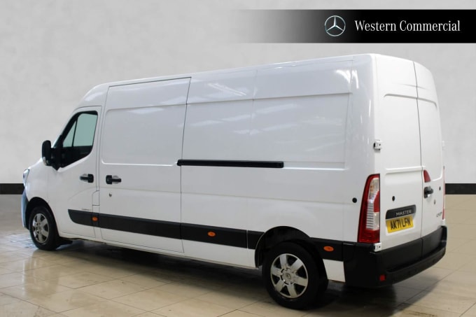 2021 Renault Master