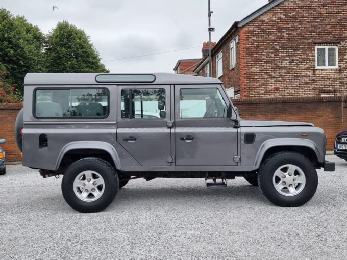 2005 Land Rover Defender