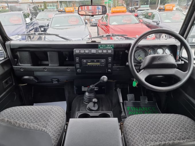 2005 Land Rover Defender