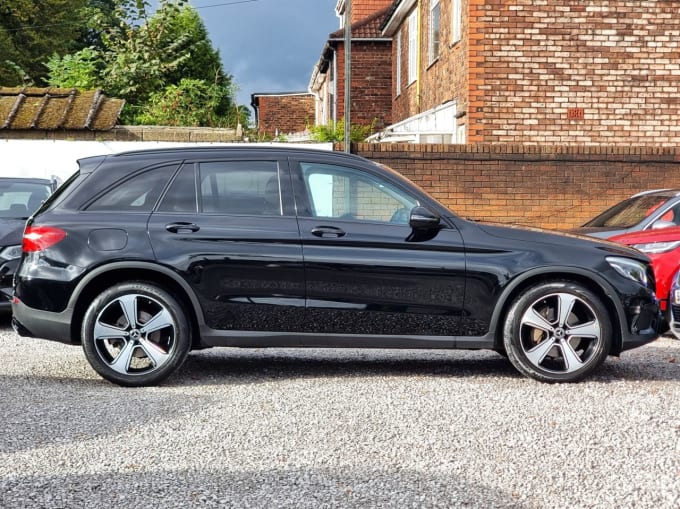 2024 Mercedes-benz Glc