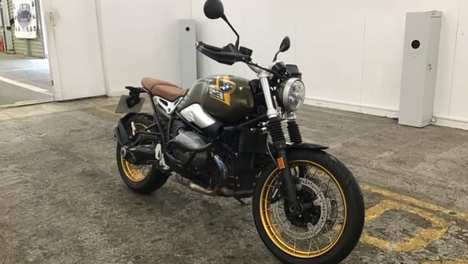 2025 BMW R Ninet Scrambler