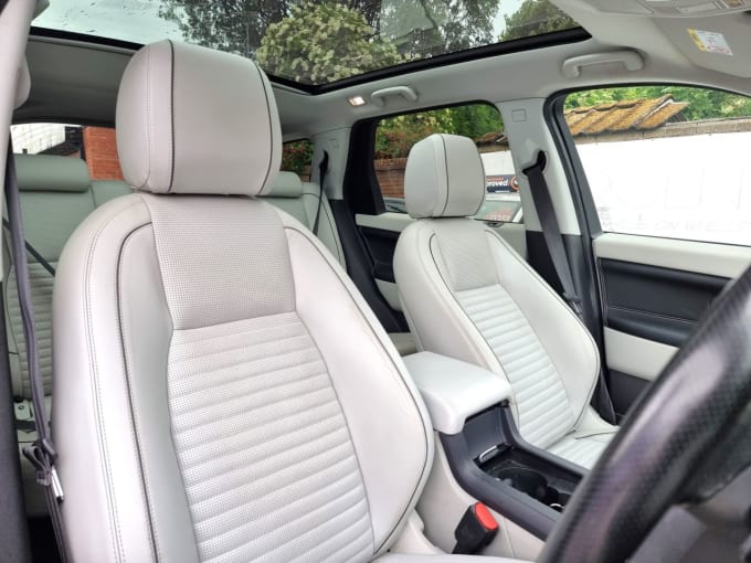 2025 Land Rover Discovery Sport