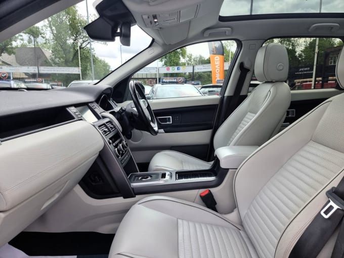 2025 Land Rover Discovery Sport