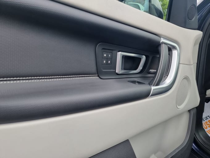 2025 Land Rover Discovery Sport