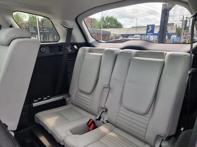 2025 Land Rover Discovery Sport