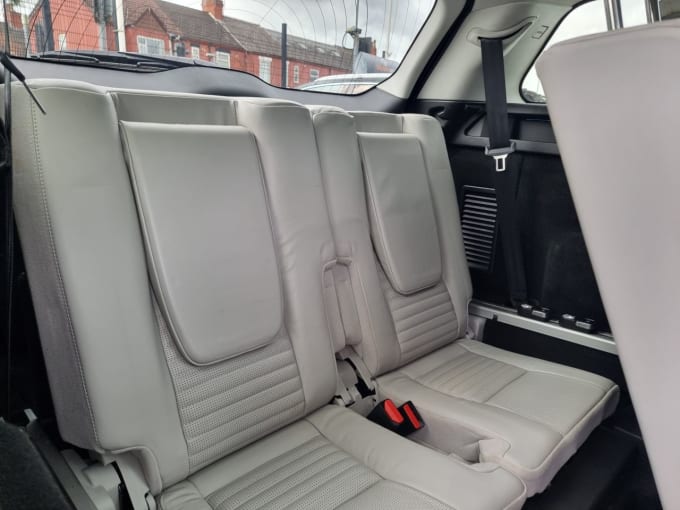 2025 Land Rover Discovery Sport