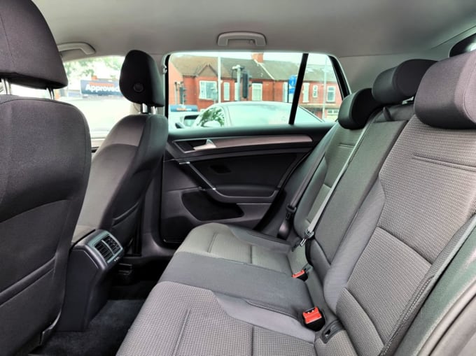 2025 Volkswagen Golf
