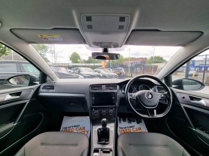 2025 Volkswagen Golf