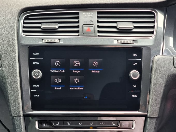 2025 Volkswagen Golf