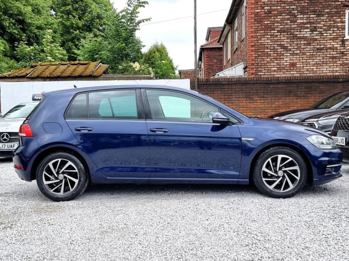 2025 Volkswagen Golf