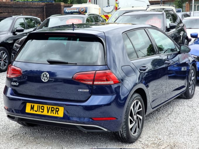 2025 Volkswagen Golf