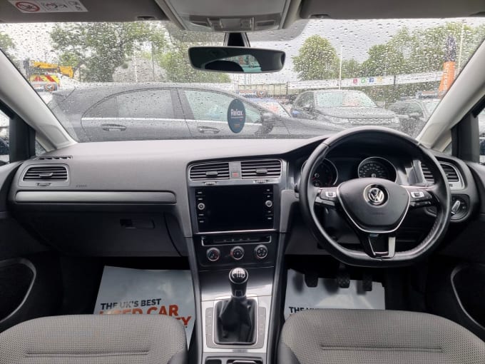 2025 Volkswagen Golf