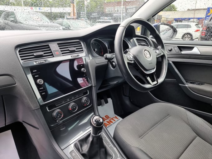 2025 Volkswagen Golf
