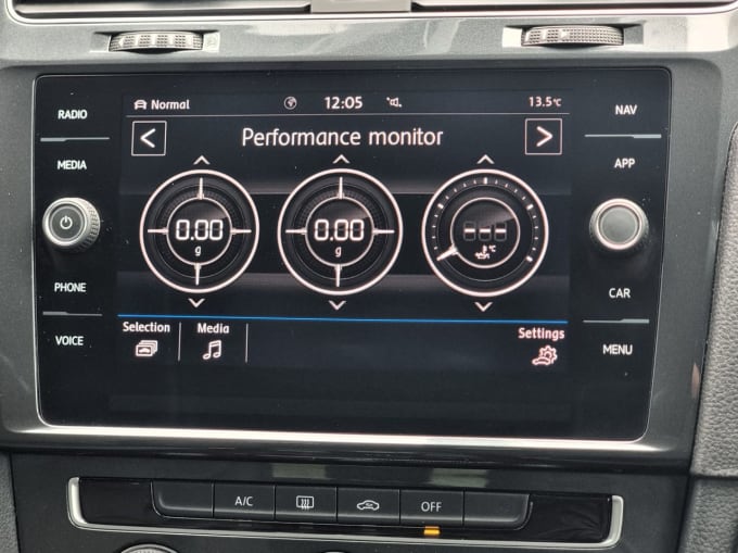 2025 Volkswagen Golf