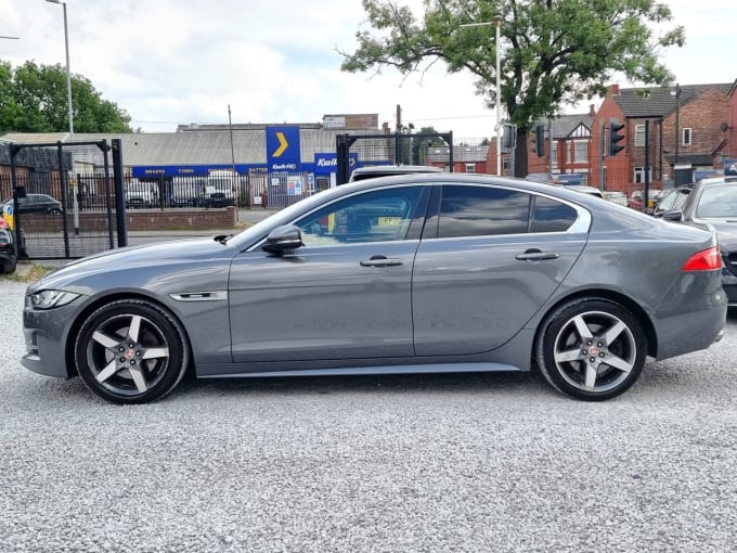 2025 Jaguar Xe