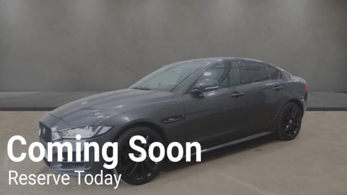 2025 Jaguar Xe