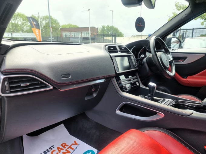 2025 Jaguar F-pace